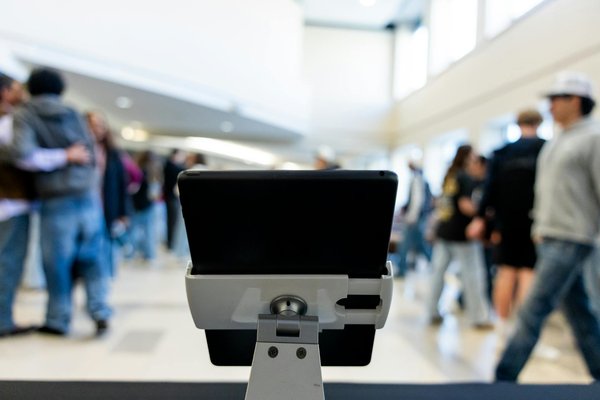 Vivre dans l'ombre de la toile : l'expérience du Deep Web